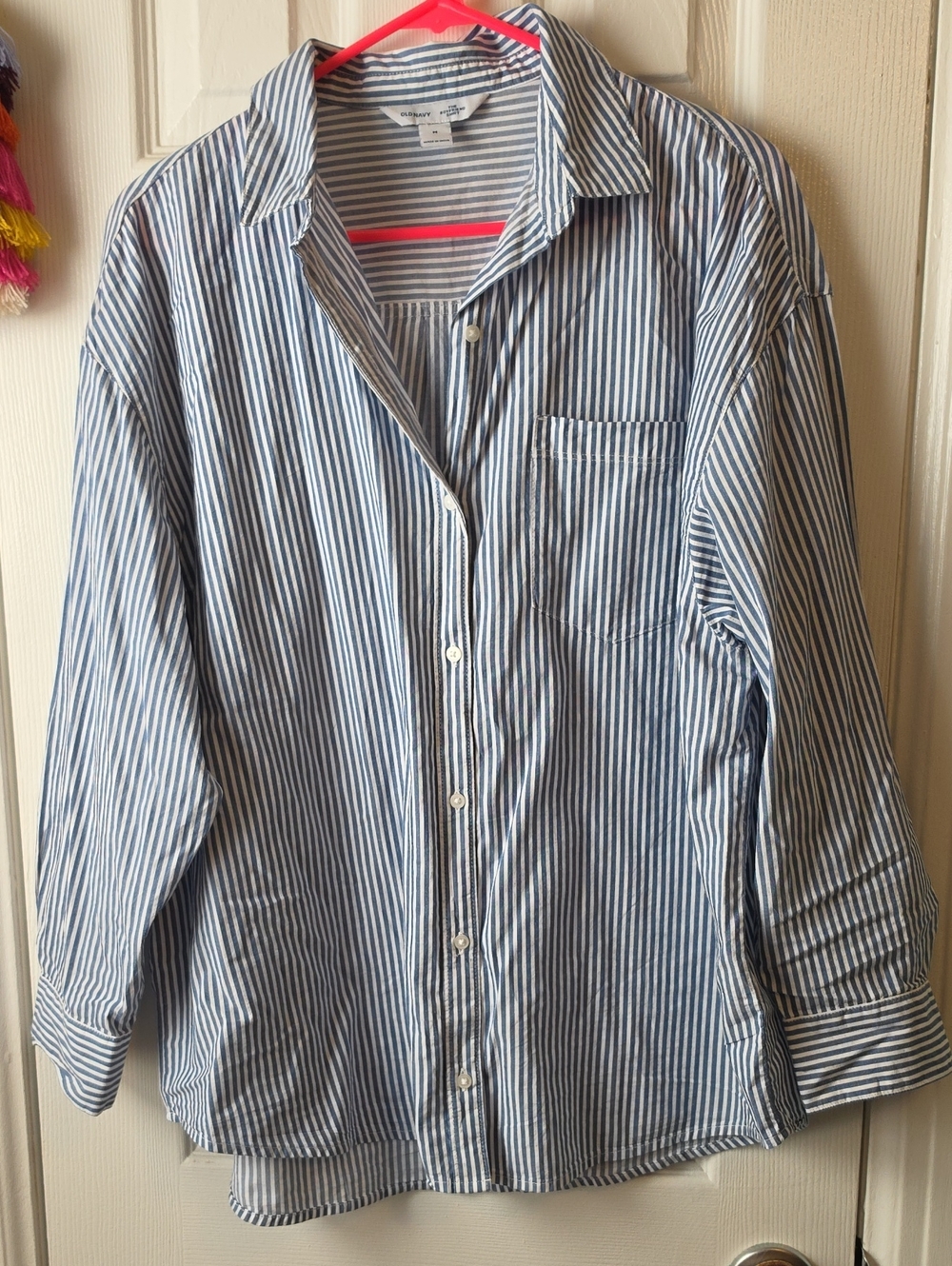 NWOT Old Navy Blue and White Vertical Stripe Button-Down BOYFRIEND Shirt